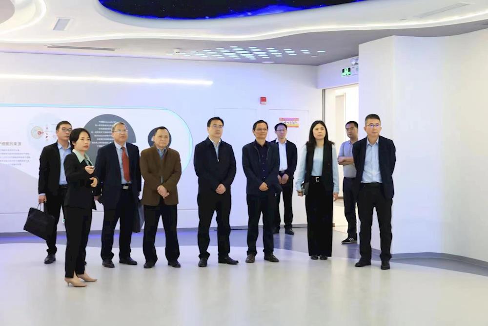 35738c07aa70417d9cea5d7dcc830743.jpg 35738c07aa70417d9cea5d7dcc830743.jpg