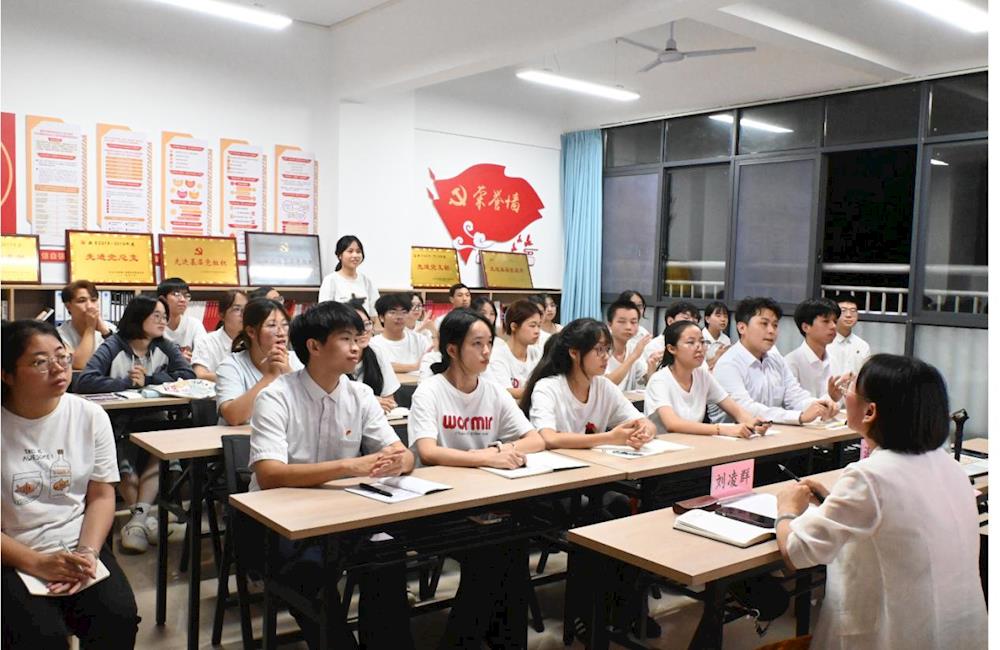 2eac288a9ae64ab3812f4fd5f17f771f.jpg 2eac288a9ae64ab3812f4fd5f17f771f.jpg