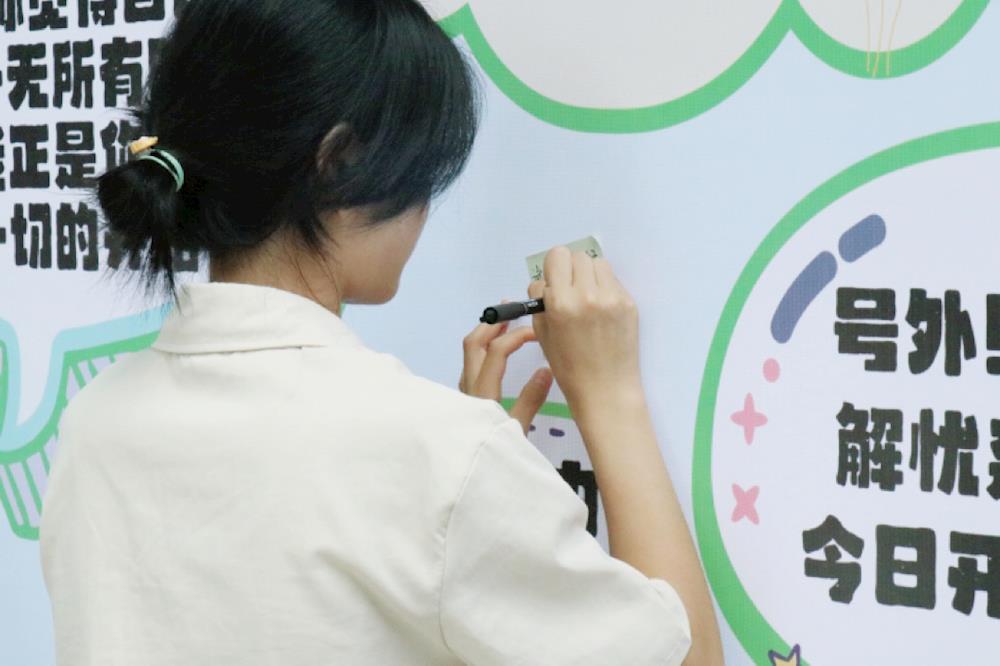 07f7c9423fe64fc5ac1941cf385352e4.jpg 07f7c9423fe64fc5ac1941cf385352e4.jpg