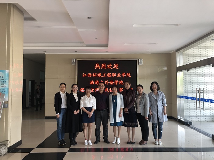 武汉交通职业学院考察.jpg