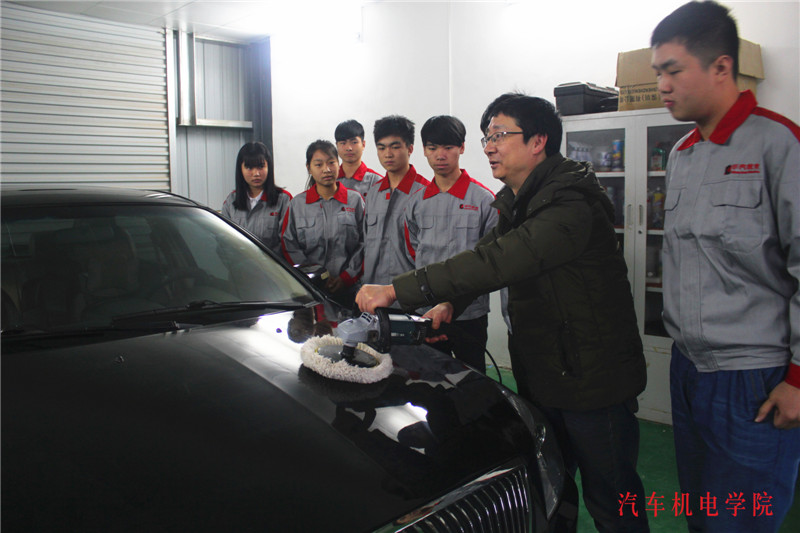 汽车抛光一体化教室_副本.jpg