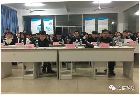 物联网专业学生作品参加软件交会.jpg