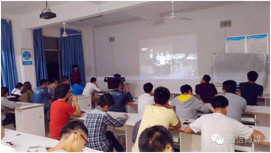 物联网专业学生作品参加软件交会.jpg