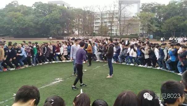 物联网专业学生作品参加软件交会.jpg