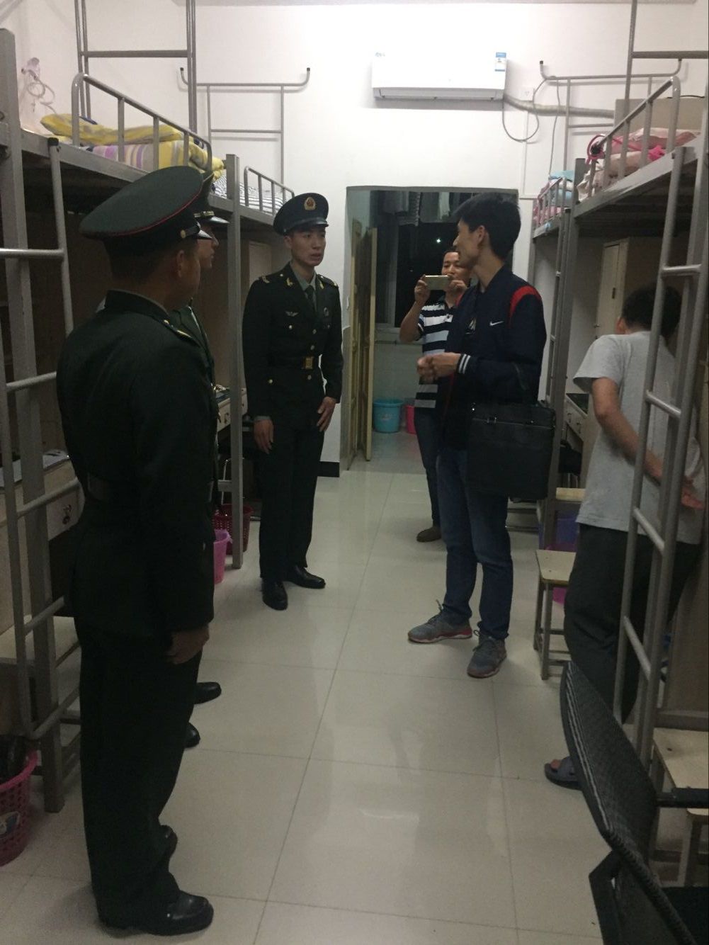 物联网专业学生作品参加软件交会.jpg