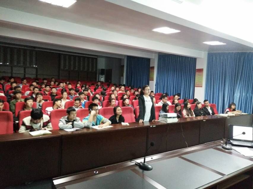 物联网专业学生作品参加软件交会.jpg