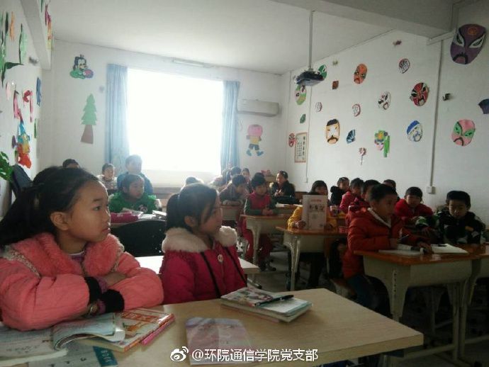 物联网专业学生作品参加软件交会.jpg