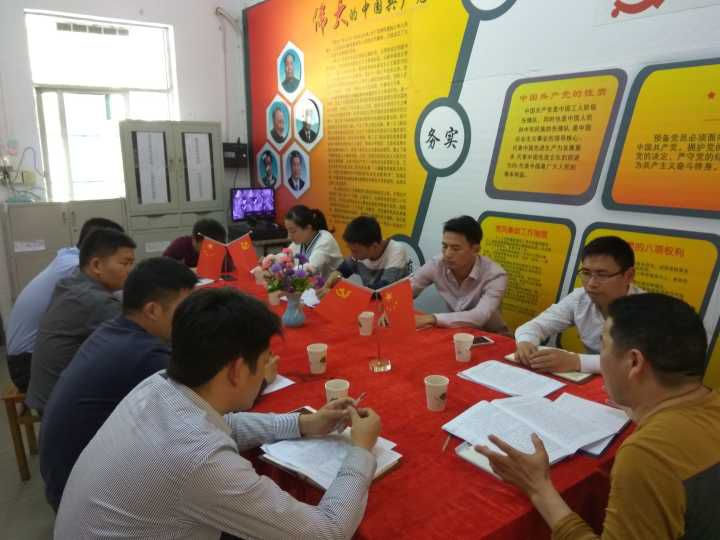 物联网专业学生作品参加软件交会.jpg