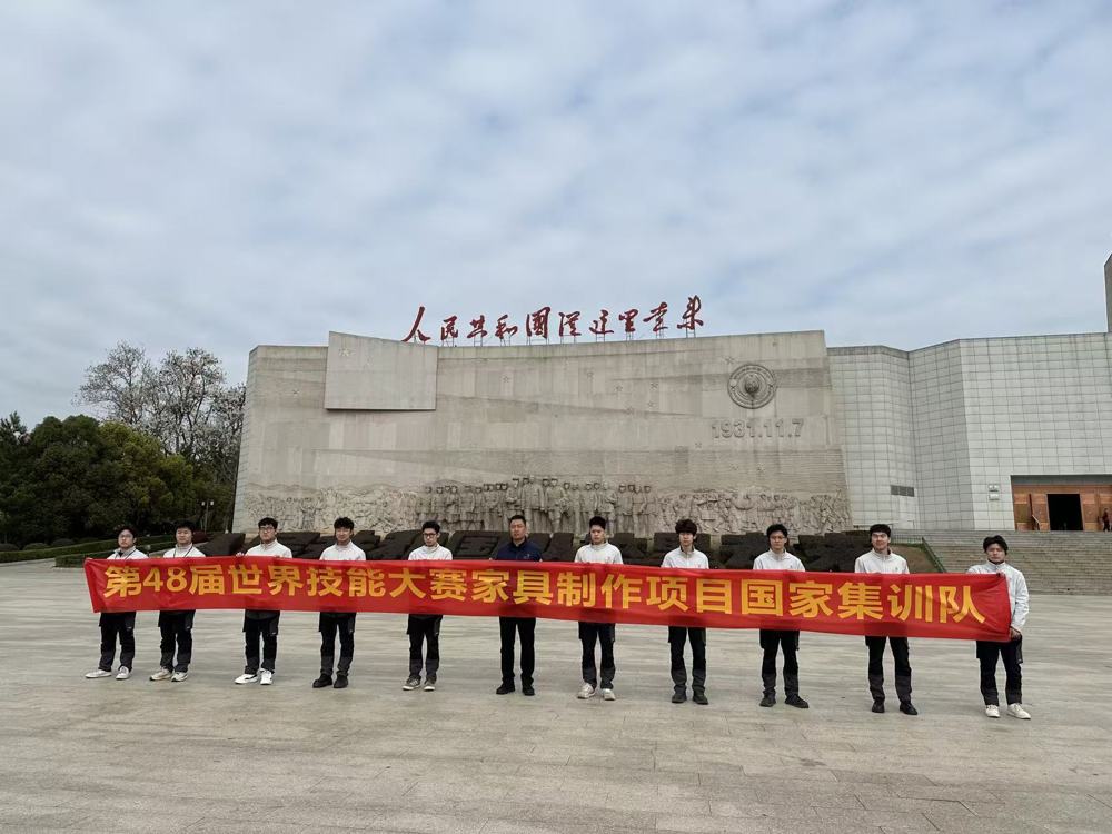 4ce22adcd1a175c12f445d2518a203a8