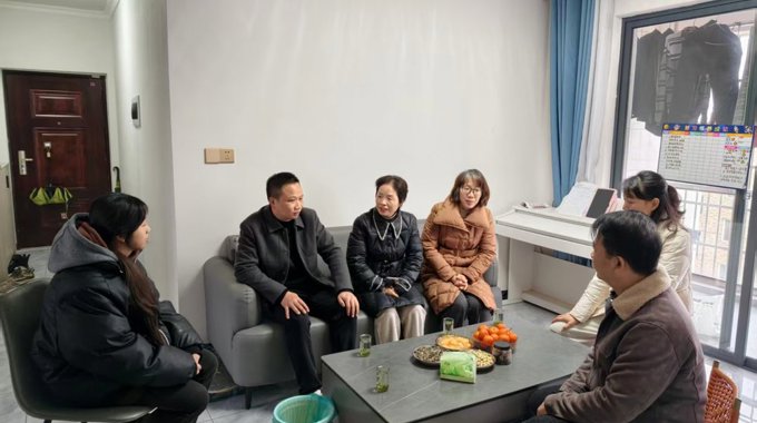 绿色食品学院开展寒假暖心家访活动