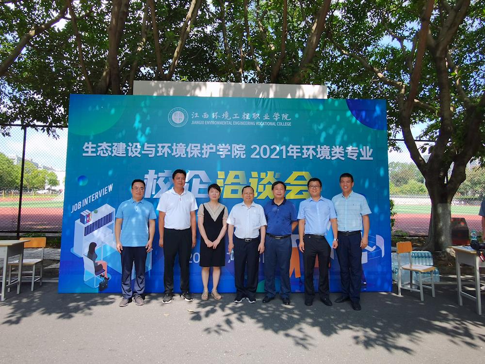 103085a14f5c44febeab54fd43078deb.jpg 103085a14f5c44febeab54fd43078deb.jpg