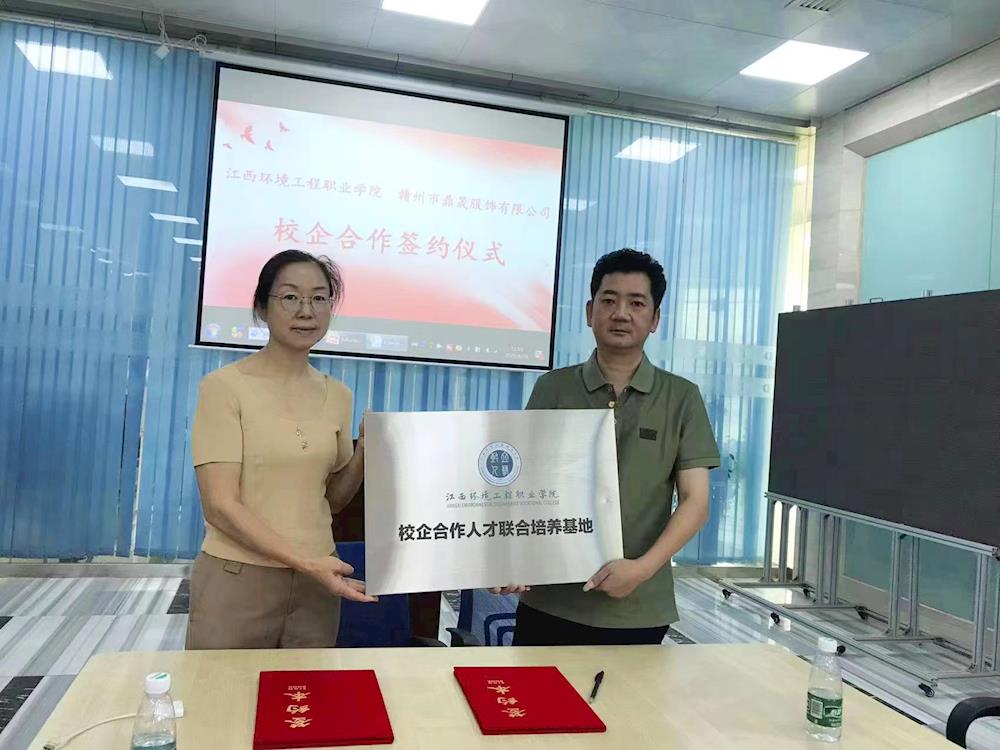 c89461600e3643a1a054e482149a2d44.jpg c89461600e3643a1a054e482149a2d44.jpg