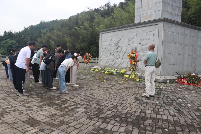 ed9588d32cc440589c8d90d23b216584.jpg ed9588d32cc440589c8d90d23b216584.jpg