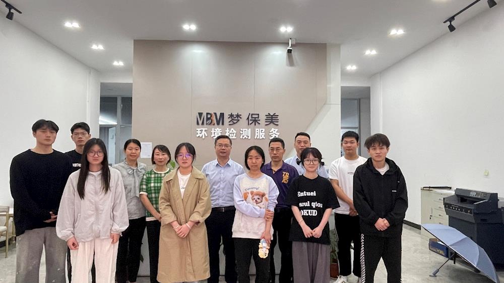 c42e593502e1438d9d458adb91e70b33.jpg c42e593502e1438d9d458adb91e70b33.jpg