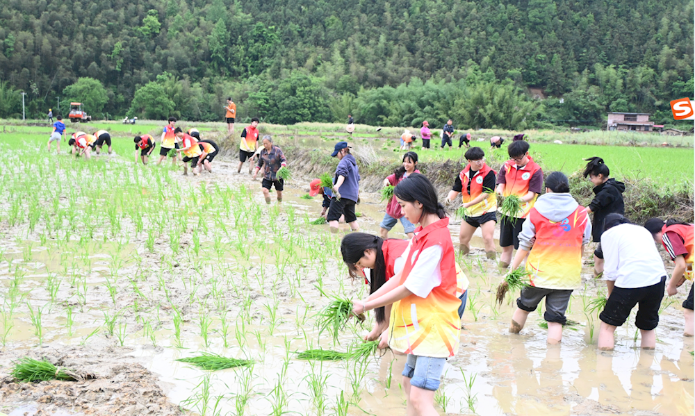 4c3baeb222014e1192574d1056c4e500.png 4c3baeb222014e1192574d1056c4e500.png