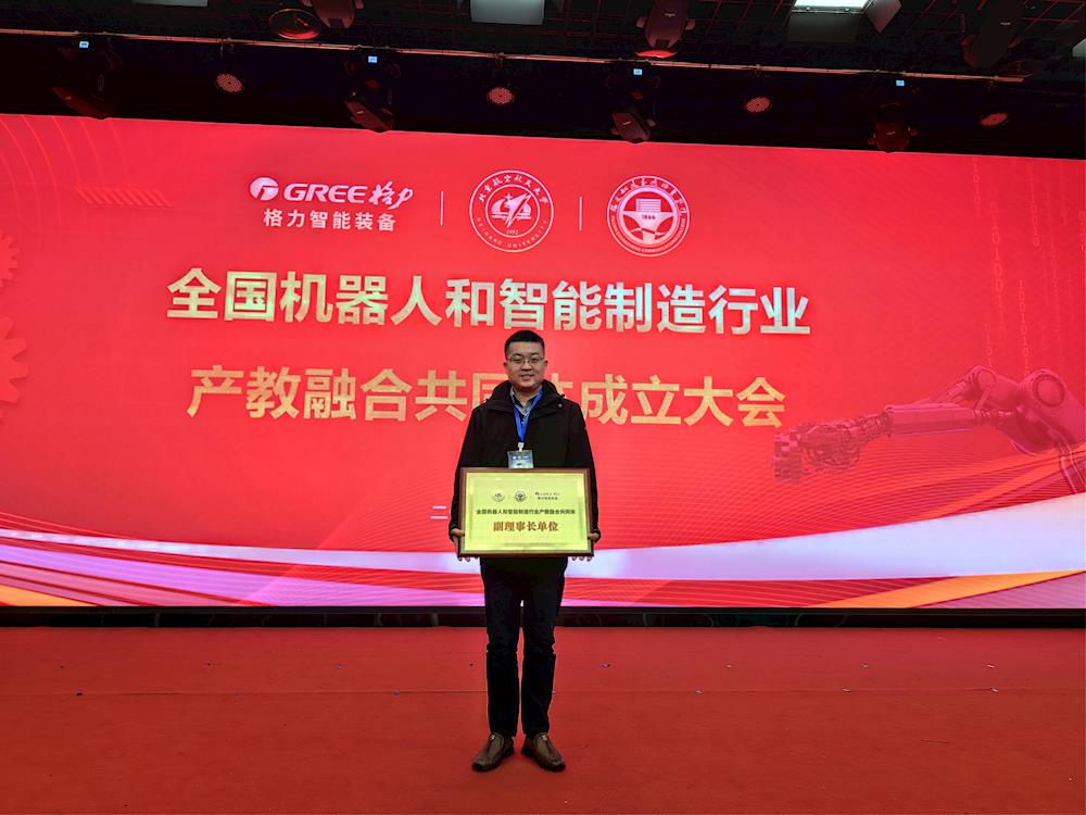 a4eb7f5d263c4d61ba45409af0996563.jpg a4eb7f5d263c4d61ba45409af0996563.jpg