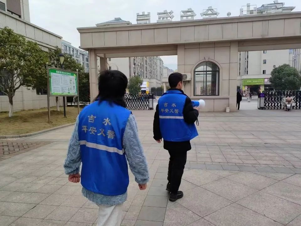 85ab1c7ab3e142bea25ce4f0051380b3.jpg 85ab1c7ab3e142bea25ce4f0051380b3.jpg