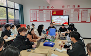 通讯与信息学院党总支副书记赖炜深入指导学院学生党建工作