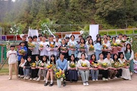青春年华，不负韶华 | 我院开展花艺课程教学实践暨社会服务活动