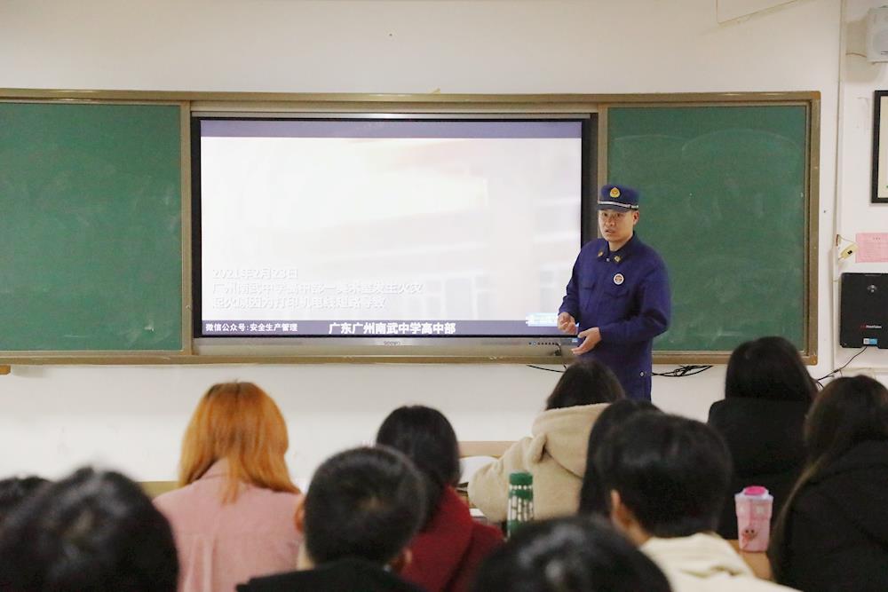 c9398f6aba6c47b7b9b69874def7ec8f.jpg c9398f6aba6c47b7b9b69874def7ec8f.jpg